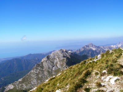 Verso la Liguria con il Corchia in primo piano.JPG