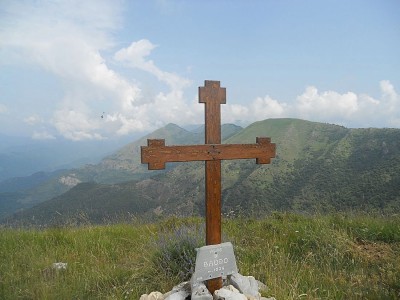 Alpe di Baudo, dietro Carmo di Brocchi e Fenaira