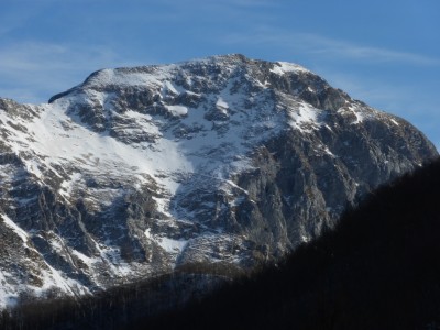 Condizioni sulla normale della Pania da Mosceta