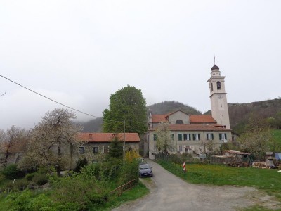 Chiesa di Roccaforte Ligure.JPG