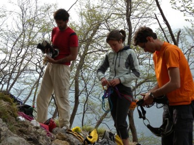 Tornati alla base della parete, riponiamo l'attrezzatura