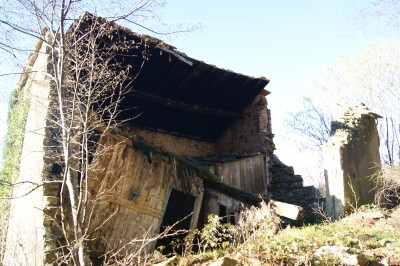 Case Fontana: segni di abbandono