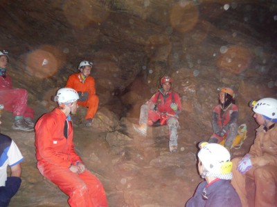 Piccola lezione di speleogenesi sul campo