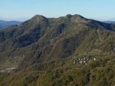 Noci e monte Bano