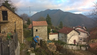 Arrivo a Gorretta con il monte Moro sullo sfondo