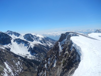 vista meravigliosa ma meglio non farsi incantare troppo, le cornici ci sono, anche se non esagerate in alcuni tratti ingannano un paio di mt al percorso...