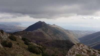 18 valle iba con ceriale  e loano sinistra.jpg