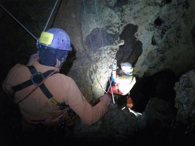 La partenza della calata da 20 sul pozzone centrale