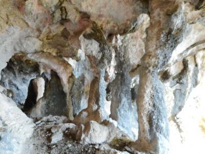 Grotticella salendo allo Zucco Sileggio