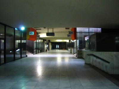Stazione ferroviaria di Skopje, all'ora di punta