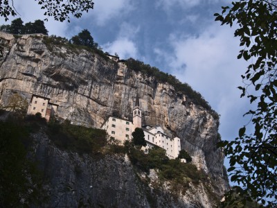 Madonna della Corona