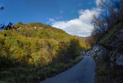 La frana sulla strada che da Pentema porta a Montoggio, ovviamente non segnata da nessuna parte, ci mancherebbe ...