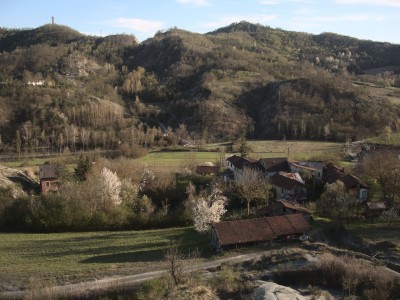 Cascina Ghioni e torre di San Fermo