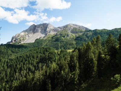 Le due vette raggiunte, a destra Clapsavon, a sinistra Bivera