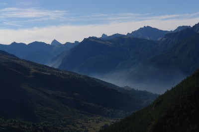 01 - Nebbia di fondovalle in Val Maira.JPG