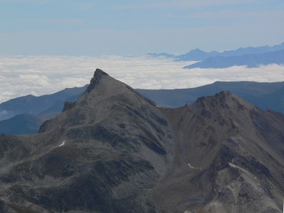 55 - Monte Cervet e mare nuvole da Tete Frema primo piano piÃ¹ da lontano.jpg