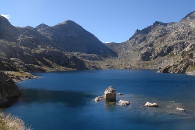 027 - Lac du Basto dalla diga piÃ¹ da vicino piÃ¹ chiara.jpg