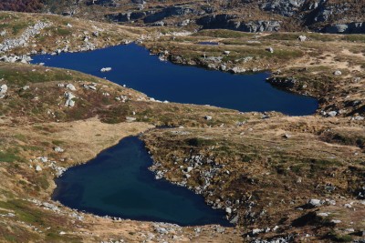 075 - 2 Laghi Compione scendendo dal Losanna piÃ¹ da vicino.JPG