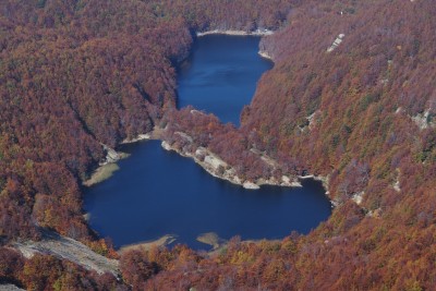 158 - Lagoni dal Pumaciolo ancora piÃ¹ da vicino piÃ¹ chiara.JPG