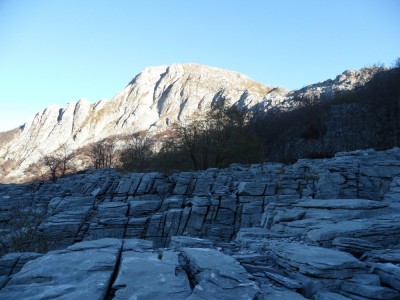 Pania Secca da un ripiano carsico