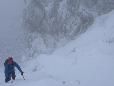 Ultimo tiro, Pennino sullo sfondo