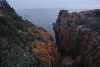 001 - Calanque Saint-Barthelemy dalla strada.JPG