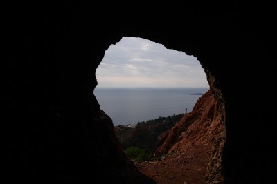 010 - Vista dalla Grotta Rocher Saint-Barthelemy.jpg