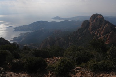 163 - Saint-Pilon Ile des Vieilles e Cap Dramont da Cap Roux.jpg