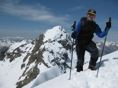 In cima, sullo sfondo il Corborant