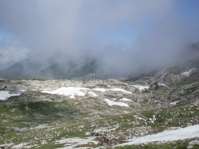 nevai sulla via di salita