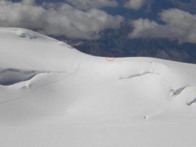 Nel circoletto rosso la nostra tenda al colle del Lys, Le dimensioni della montagna mettono un po di &quot;pressione&quot;