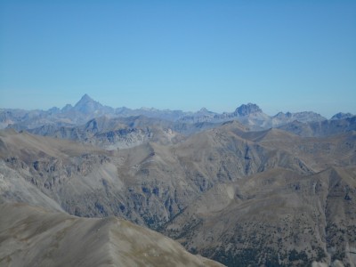 spiccano monviso e oronaye