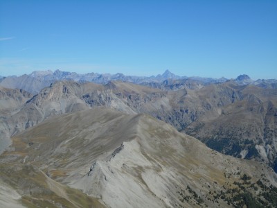 aiguille e brec de chambeyron, monviso e oronaye dalla cresta