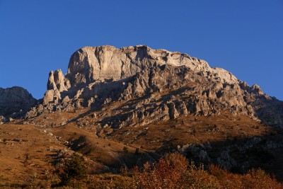 003 - Rocca Garba alle prime luci dell'alba.jpg