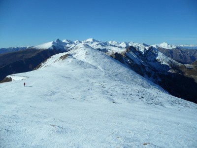 sotto la vetta ,panorama verso le liguri