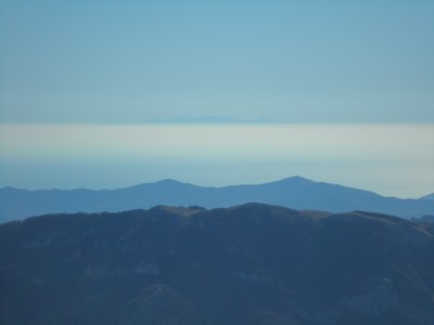 la corsica dal colletto sotto la vetta