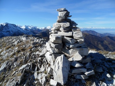 ometto in vetta al monte grosso