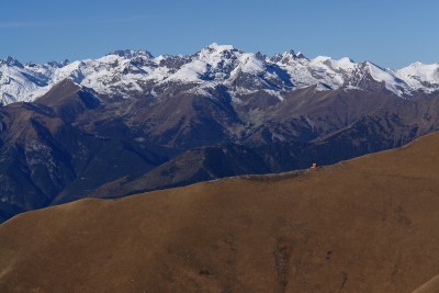 04 - Marittime con Rocca dell'Abisso al centro salendo a Cima Ventosa.jpg