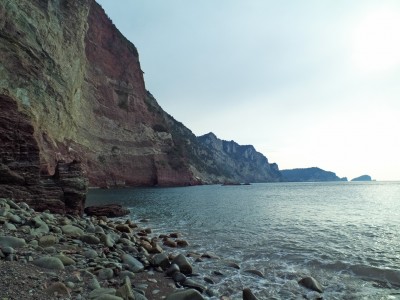 27 - Spiaggetta Albana Scogliere Rosse Muzzerone e Isole Portovenere ancora piÃ¹ da vicino.jpg