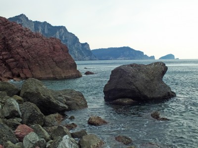 36 - Muzzerone e Isole Portovenere dalle scogliere Rosse.jpg