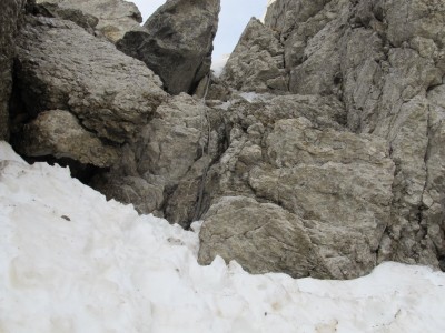 Salto roccioso con &quot;sinistra&quot; corda fissa (?)