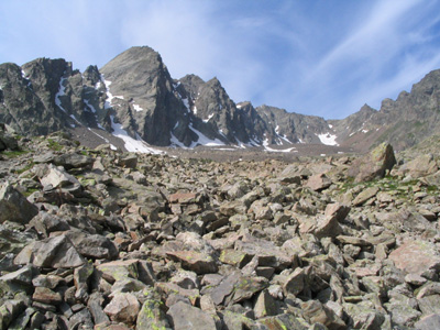 Alto Vallone del Piz con Rocca Rossa sulla sinistra
