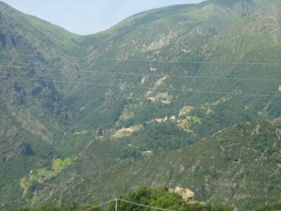 ..altra meraviglia.. Sambuco con il soprastante Passo della Gava