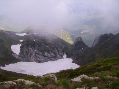 sguardo verso il laghetto del mondole' (che e' sotto alla neve)