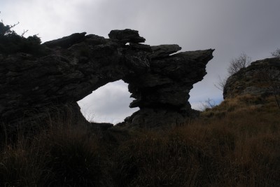 073 - Triplo arco buco centrale piÃ¹ scura.JPG