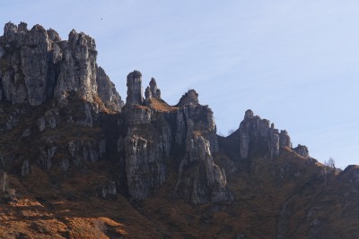022 - Torrioni Solitari dal sentiero.jpg