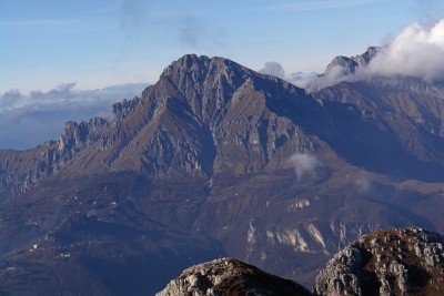 112 - Primo piano Grignetta dal Resegone.jpg