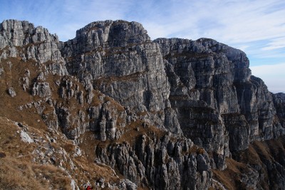 118 - Torre Valnegra e Pizzo Daina dal sentiero 1 molto piÃ¹ da lontano.jpg