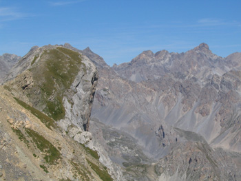 Cima dell'Auto Vallonasso con il Brec de Chambeyron sullo sfondo