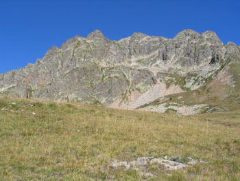 Monte Aver - cresta Nord-Ovest vista dalla strada